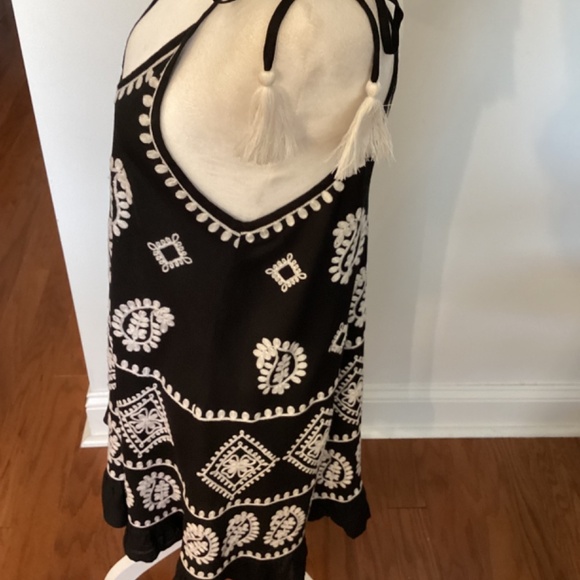 ELAN Spaghetti Strap Mini Dress - Picture 4 of 9